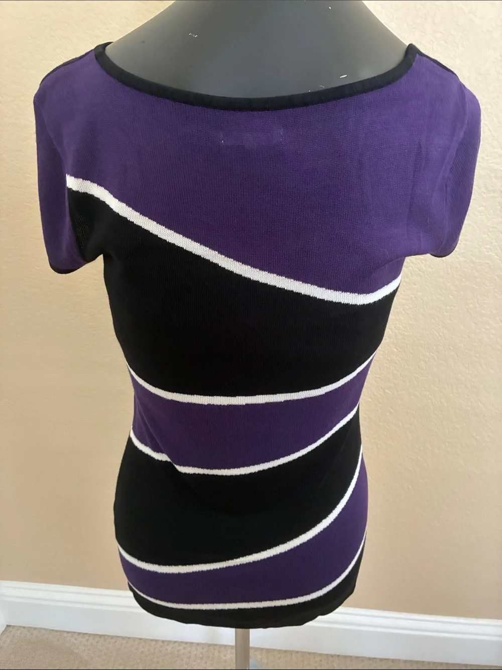 NWOT Cache cap sleeve sweater